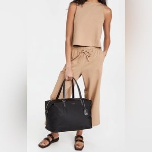 NWT Tumi Voyageur Wynne Weekender Bag in Black